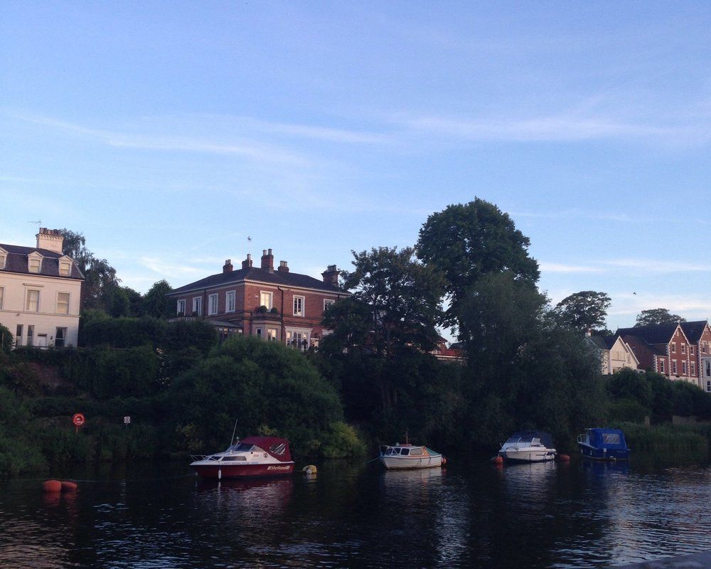 The Boathouse Inn & Riverside Rooms Chester Exterior photo